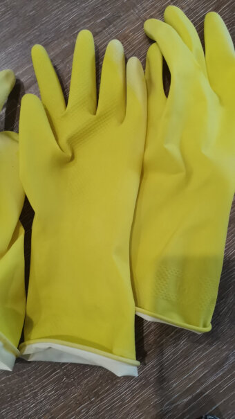 云洁加厚耐用乳胶手套2双装中号一件4双包装此款是否可以发货全是大号的？