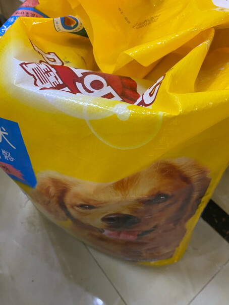 宝路幼犬狗粮4KG牛肉味泰迪茶杯犬柯基全犬种通用全价粮请问30斤的多少钱买的？