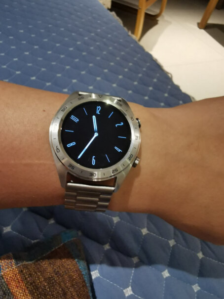 华为手表钢制表带 GT2/Magic 专用黑色表带会退色吗？