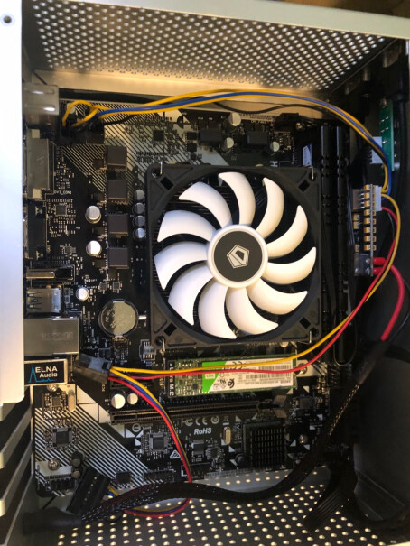 主板CPU套装AMD锐龙R5哪个性价比高、质量更好,质量到底怎么样好不好？
