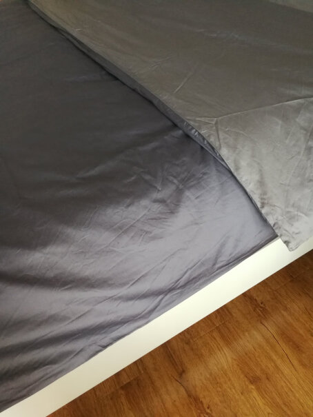 京东京造60四件套棉被套床品1.8m床蓝金缎纹长绒棉请问大家质量怎么样，可以裸睡么？