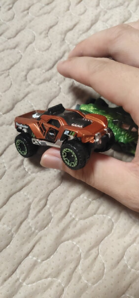 风火轮HOTWHEELS这个轨道声音是不是很大？