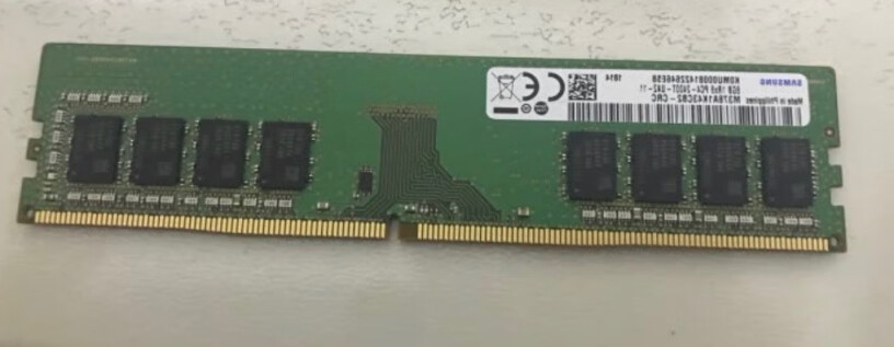 三星SAMSUNG DDR4 16G台式内存条原来是4G，可否再加一根8G的内存条？