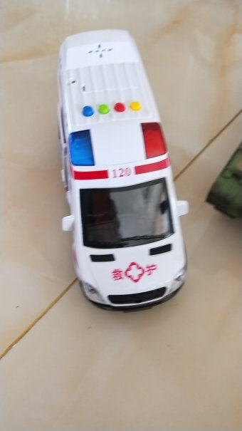 宝乐星儿童玩具仿真模型车声光故事可开门救护车消防车男孩玩具生日礼物质量不好吗？详细评测报告！