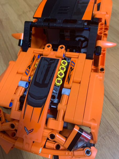 乐高LEGO积木机械系列105步图纸和完成图纸有不一样是按照哪个？