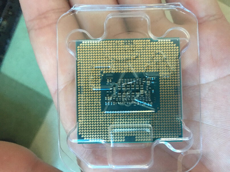 品牌+产品型号：i5-10400F CPU处理器这个有集显吗？