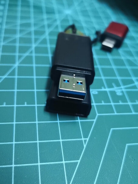 金士顿（Kingston）256GB USB3.2 Type-A 超极速固态U盘 DTMAXA 读速用的什么颗粒，和闪迪cz880 对比怎么样，望大神祥解。？