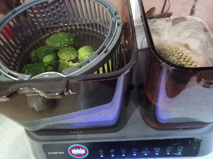 德国洗菜机家用多功能全自动杀菌去农残果蔬清洗机食材净化机这个是两个桶可以同时工作的吗？