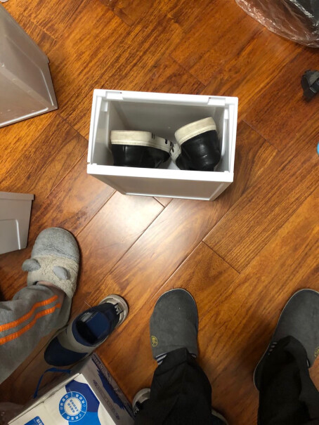 手办鞋架收纳盒鞋盒鞋柜爱丽思aj球鞋鞋盒结实耐用性如何？