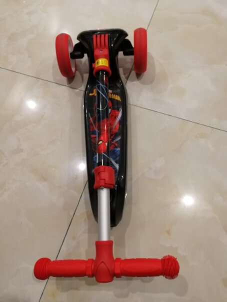 儿童滑板车迪士尼漫威儿童滑板车玩具车摇摆车脚踏车闪光可折叠升降3-6岁评测性价比高吗,性能评测？