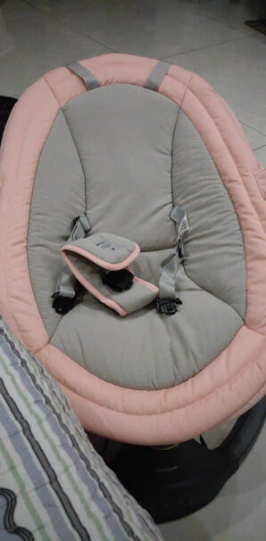 儿童摇椅VALDERA瓦德拉婴儿摇椅安抚椅宝宝电动摇篮新生儿带娃哄睡哪个更合适,买前一定要先知道这些情况！