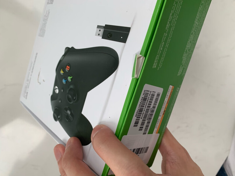 微软Xbox无线控制器磨砂黑+Win10适用的无线适配器这个用几号电池？