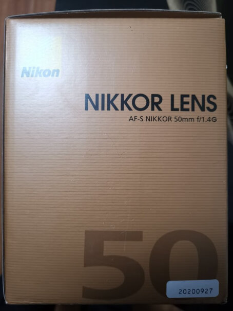 尼康AF-S DX标准定焦镜头这个全画幅相机可以用不？
