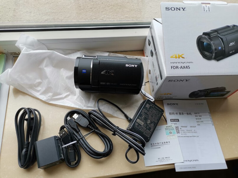 索尼FDR-AX700高清数码摄像机你们买到手时候电池有电没有？
