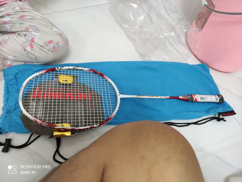川崎儿童羽毛球拍全碳素单拍青少年羽拍HK-6151米2，用650的行吗？