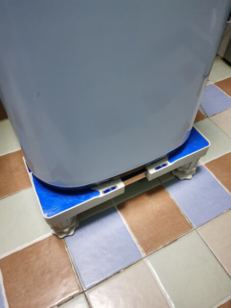 贝石洗衣机底座可以放十公斤的滚筒洗衣机吗？