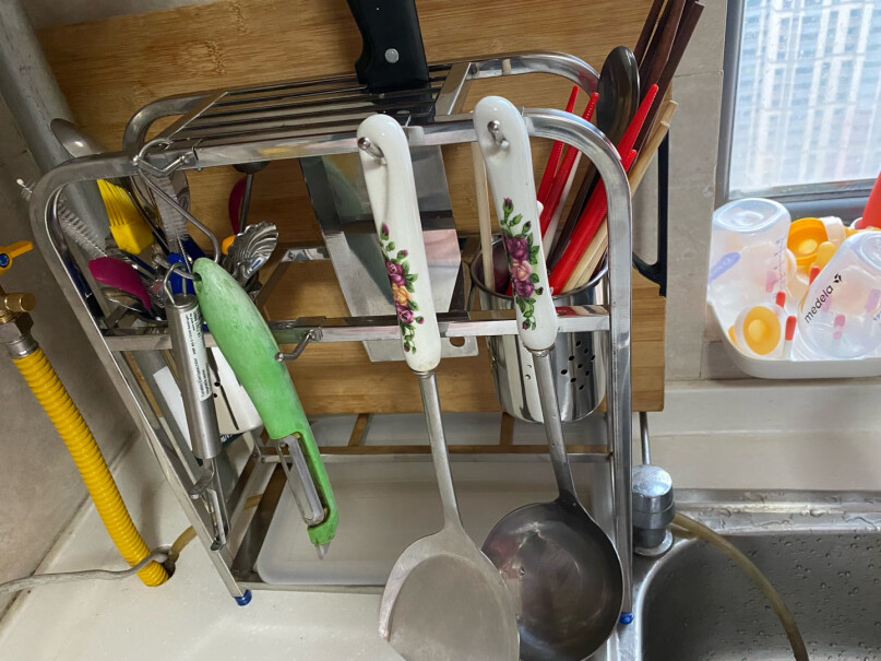 四季沐歌厨房用品沐歌置物架菜板砧板刀架收纳不锈钢有没有用时间长了会生锈的？