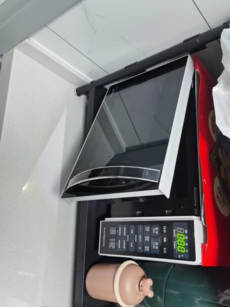 美的变频微波炉家用微烤一体机能放金属器皿加热吗？