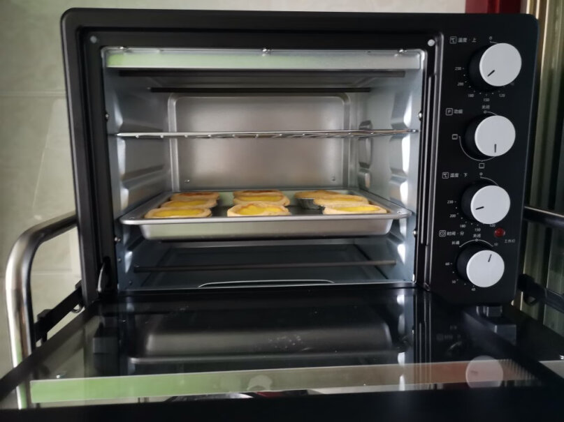 美的烤箱家用烘焙迷你小型电烤箱多功能台式蛋糕烤箱25L可以烤8寸蛋糕吗？