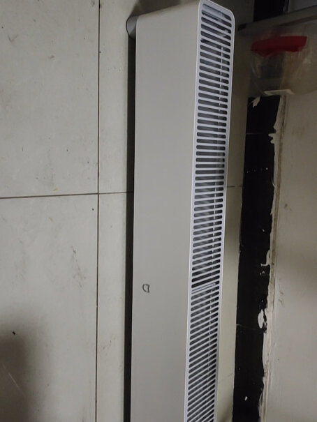 米家小米取暖器电暖器电热暖气片家用这个加热会不会让人感觉像空调那种闷热 门窗是要全关还是要打开一点点？