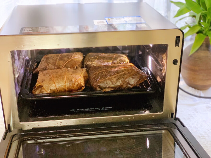 美的微蒸烤一体机变频双模烧烤买了这个还需要烤箱么？