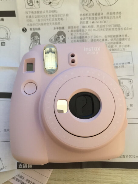 富士instax mini9相机 葡萄紫照片要另外洗出来吗？