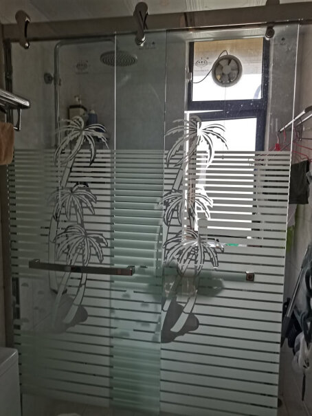 玻璃清洁剂盾王浴室玻璃清洁剂适不适合你！看质量怎么样！多少钱？