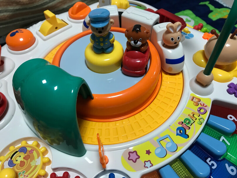 谷雨游戏桌多功能双语学习桌婴儿玩具男孩女孩早教机新生儿童3-6岁宝宝礼物谷雨游戏桌是正品吗？139贵吗？