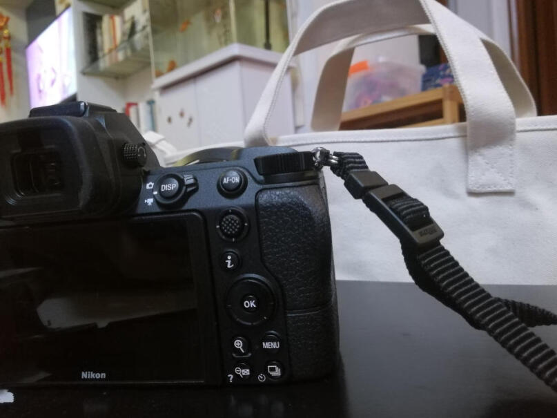 尼康Z5微单相机套机请问买家该相机的使用忎受？