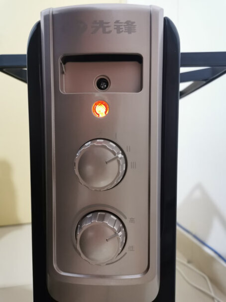 先锋Singfun取暖器电暖器电暖气片家用电热油汀13片全屋速暖低噪节能烘衣加湿DYT-Z2看着是塑料的，加热时间久了会不会熔掉？