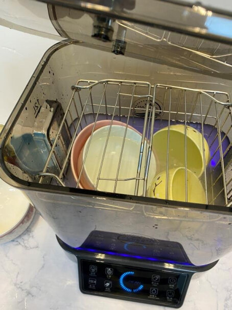 德国尊梵洗菜机果蔬清洗机家用多功能全自动去农残食材净化机桶是一样的吗，不用固定使用是吗？