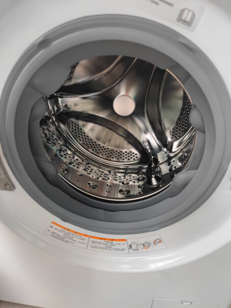 LG8公斤滚筒洗衣机全自动请问这款洗衣机预留多少厚度才行？厨房位置实在太小？