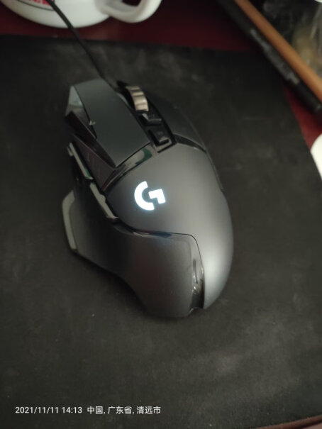 罗技G502HERO主宰者有线鼠标是正品吗，和雷蛇巴塞利斯蛇v2比 感觉哪个好用些？