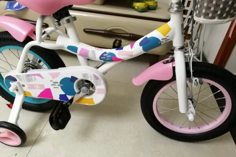 好孩子儿童自行车女单车2-4-5-6-10岁童车12这款车有异味吗？