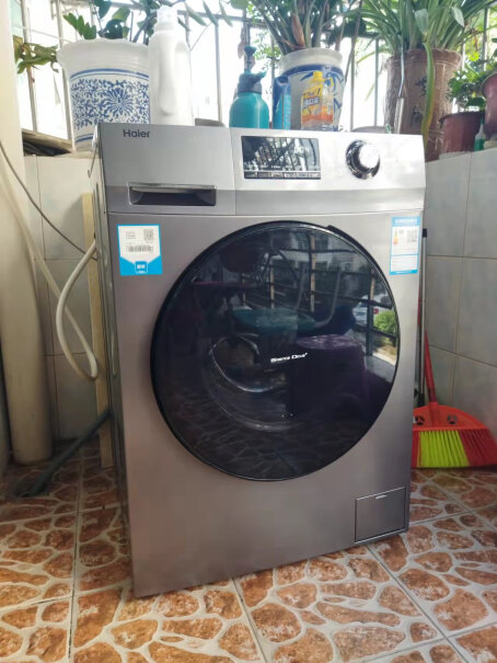 海尔（Haier滚筒洗衣机全自动你好，这款洗衣机带烘干供能吗？