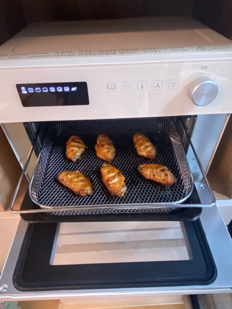 松下23L空气炸烤箱专业烤箱工作中外面的温度高吗？有没有测试过的？
