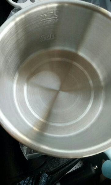 麦卓电煮锅迷你小电锅内胆锅可以和外壳分离吗？就是把里面的锅直接拿出来清洗，还是必须要带着壳一起洗？