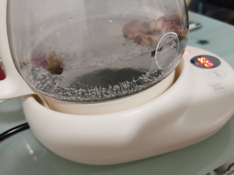 苏泊尔养生壶迷你小煮茶器杯盖是什么材料？
