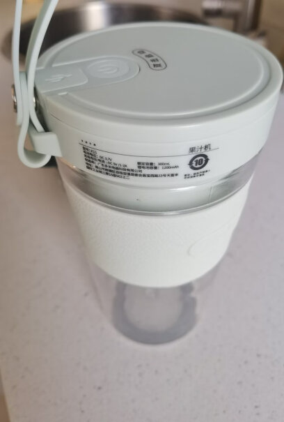 电动榨汁杯生活元素便携式榨汁机料理机应该怎么样选择,评测下来告诉你坑不坑？