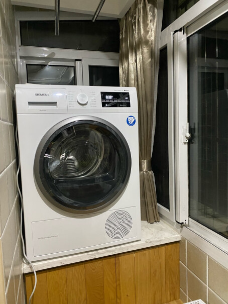 西门子SIEMENS烘干机9公斤叠到洗衣机上会不会很沉？还能移动么？
