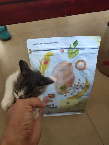 网易严选全价幼猫粮居家宠物主粮幼猫猫咪食品这个一粒猫粮大概多重谁能帮我测一下？