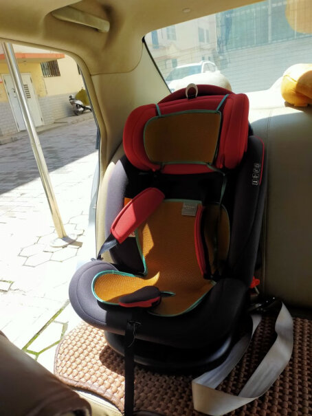 安默凯尔宝宝汽车儿童安全座椅isofix硬接口两个月的宝宝可以用吗？