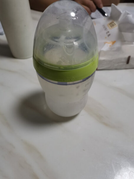 可么多么新生儿硅胶奶瓶宽孔径防胀气防摔可以温奶吗？