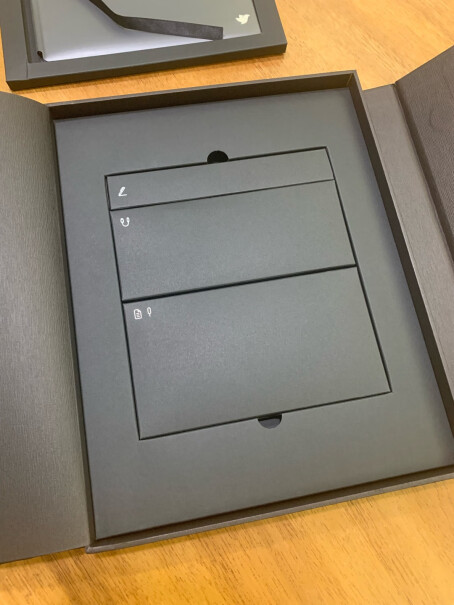 科大讯飞智能办公本X210.3英寸电子书阅读器可以分屏吗？看PPT做笔记一类的？