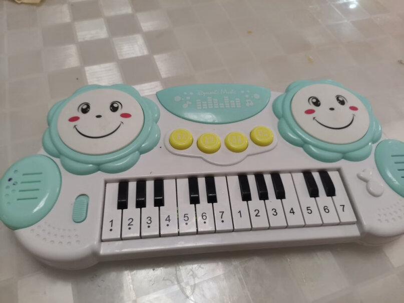 猫贝乐儿童玩具电子琴婴儿音乐玩具拍拍鼓2合1电子琴可以用充电电池吗？