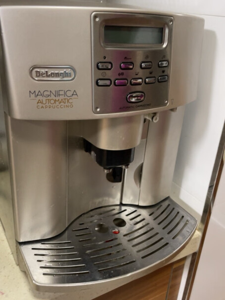 咖啡机德龙咖啡机意式15Bar泵压评测教你怎么选,坑不坑人看完这个评测就知道了！