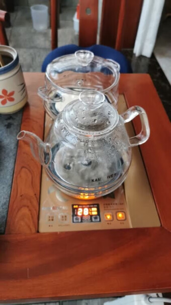 金灶颐和园版涌泉式底部全自动上水电热水壶茶具烧水壶电茶炉请问消毒鍋也会自动上水吗？谢谢。