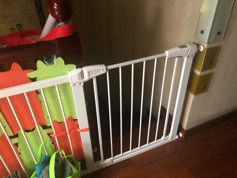 攸曼诚品eudemon安全门栏儿童门栏楼梯门防护栏宠物狗门栏卧室门85，标准的能用吗？
