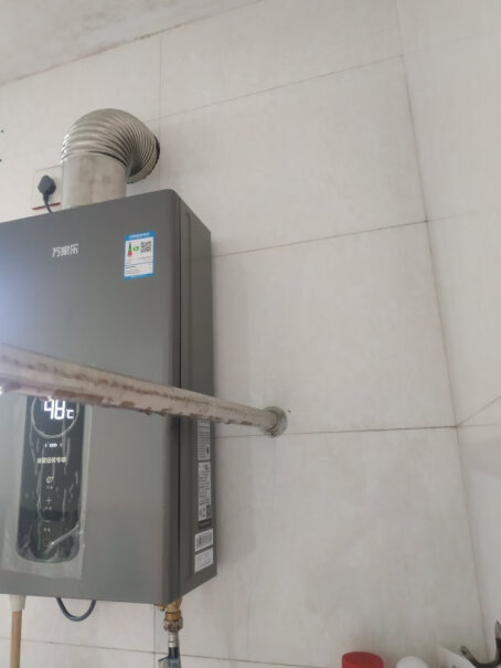 万家乐JSG24-12RH2平衡式燃气热水器即热智能恒温可装浴室ECO节能可以入手吗？最新评测揭秘！