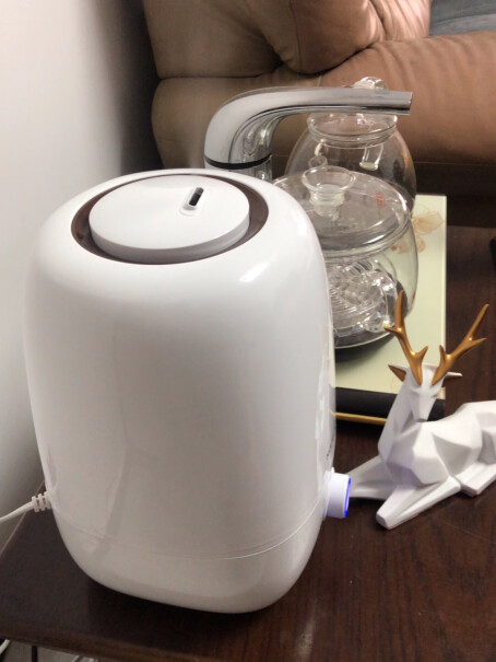 美菱加湿器卧室空气办公室家用香薰机这款加湿器没水的时候是不是自动断电的？